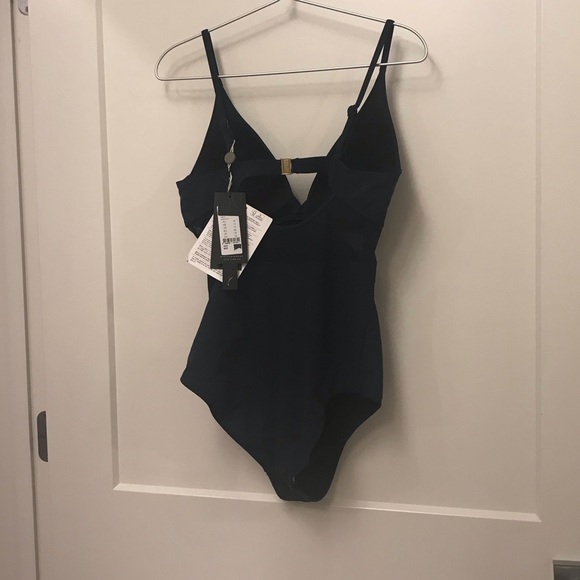 Jets by Jessika Allen crossover mesh once piece swimsuit - NWT - Picture 4 of 7